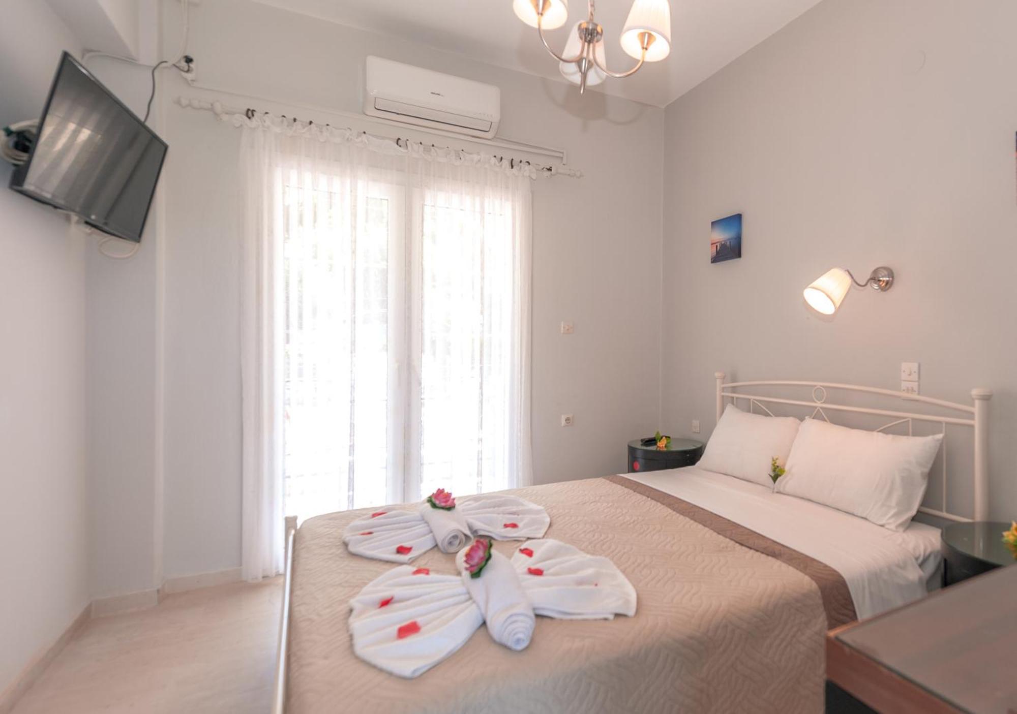 Vassilis Paradise Garden Aparthotel Agios Georgios Pagon Exterior photo