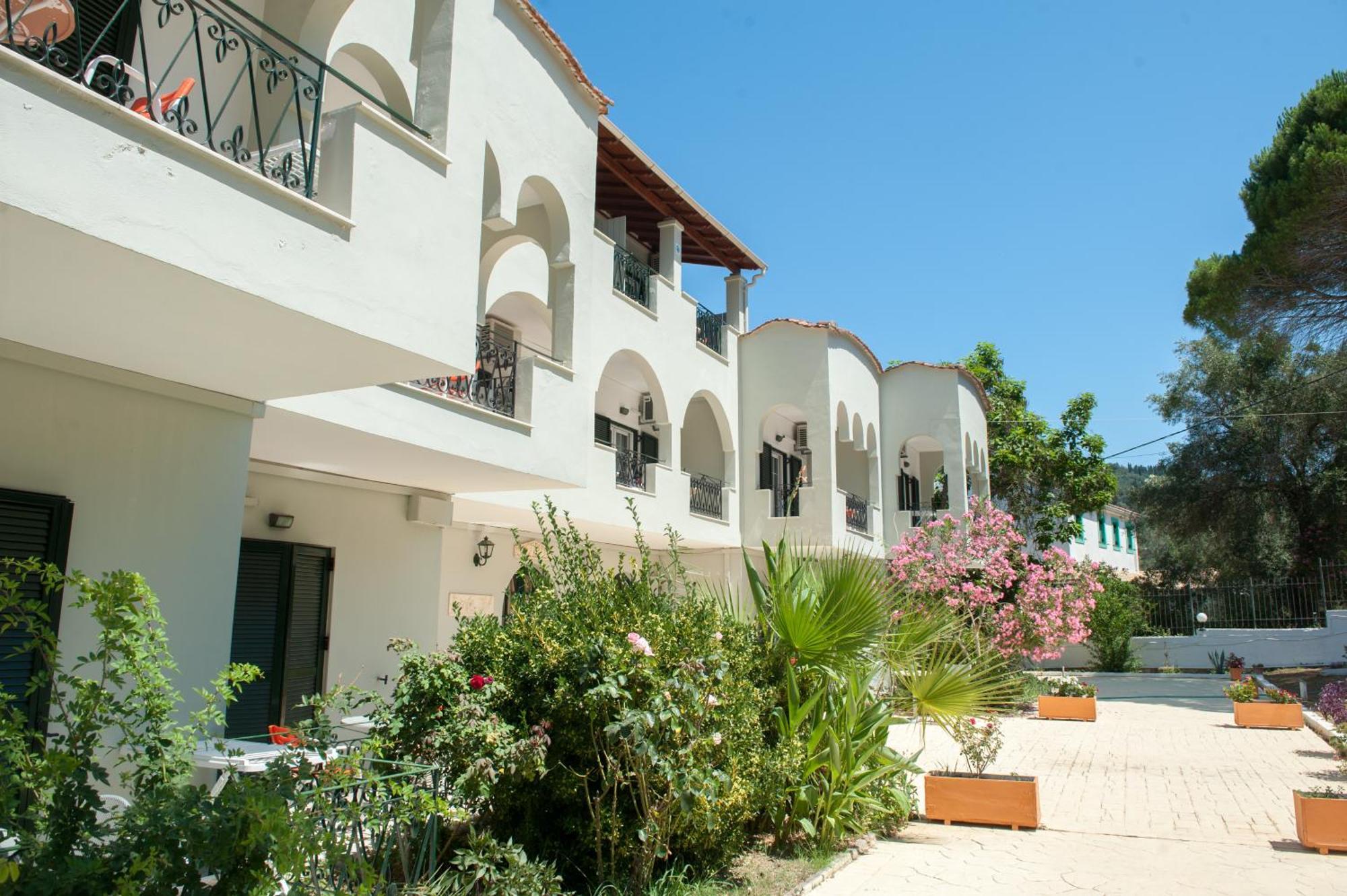 Vassilis Paradise Garden Aparthotel Agios Georgios Pagon Exterior photo