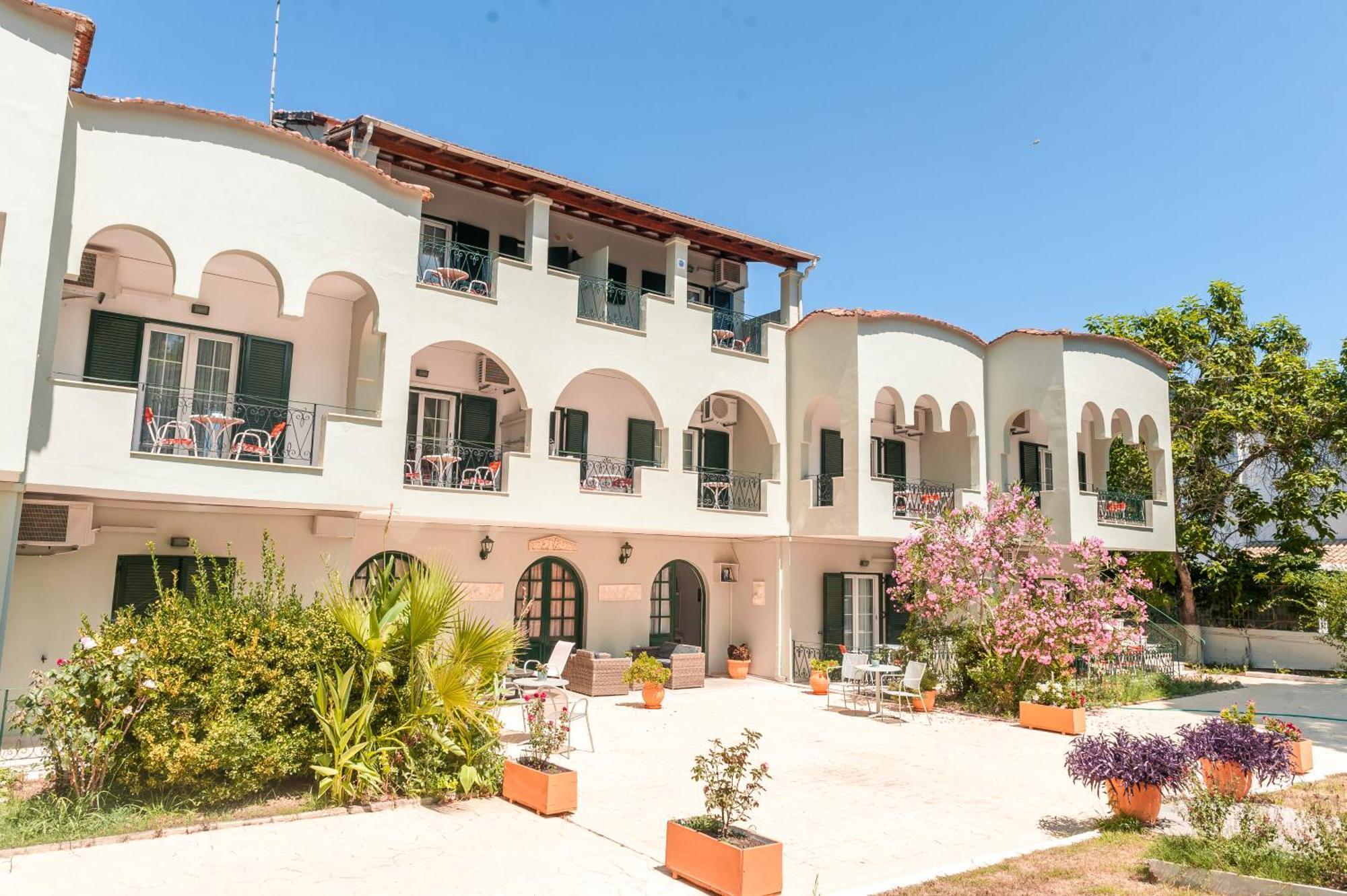 Vassilis Paradise Garden Aparthotel Agios Georgios Pagon Exterior photo